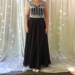 Sherri Hill Prom Dress